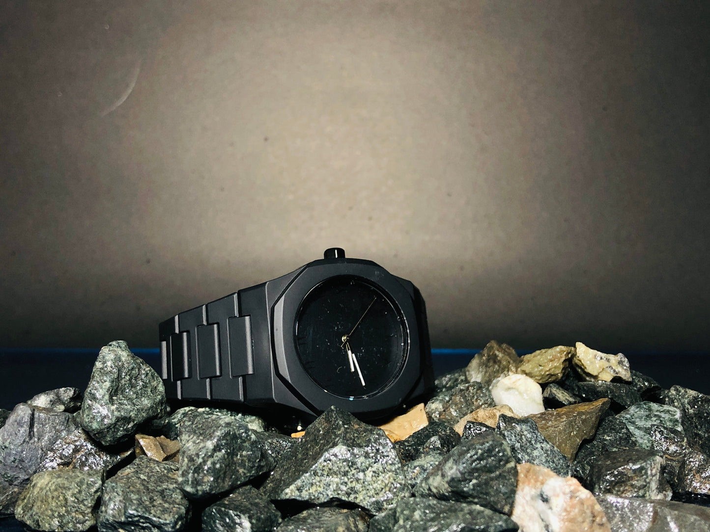 Black Arabic - AURA Watch