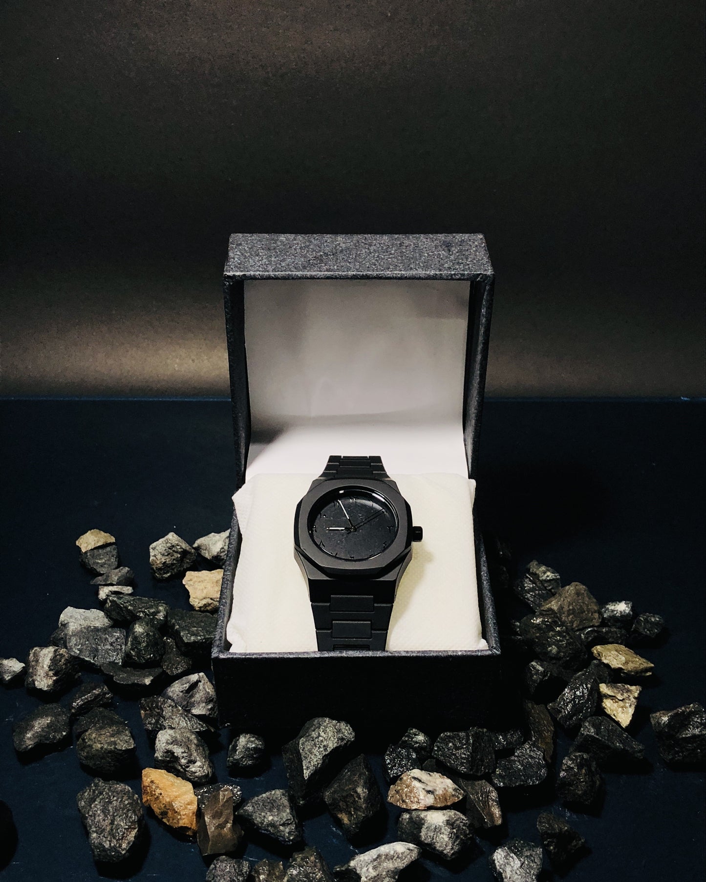 Black Arabic - AURA Watch