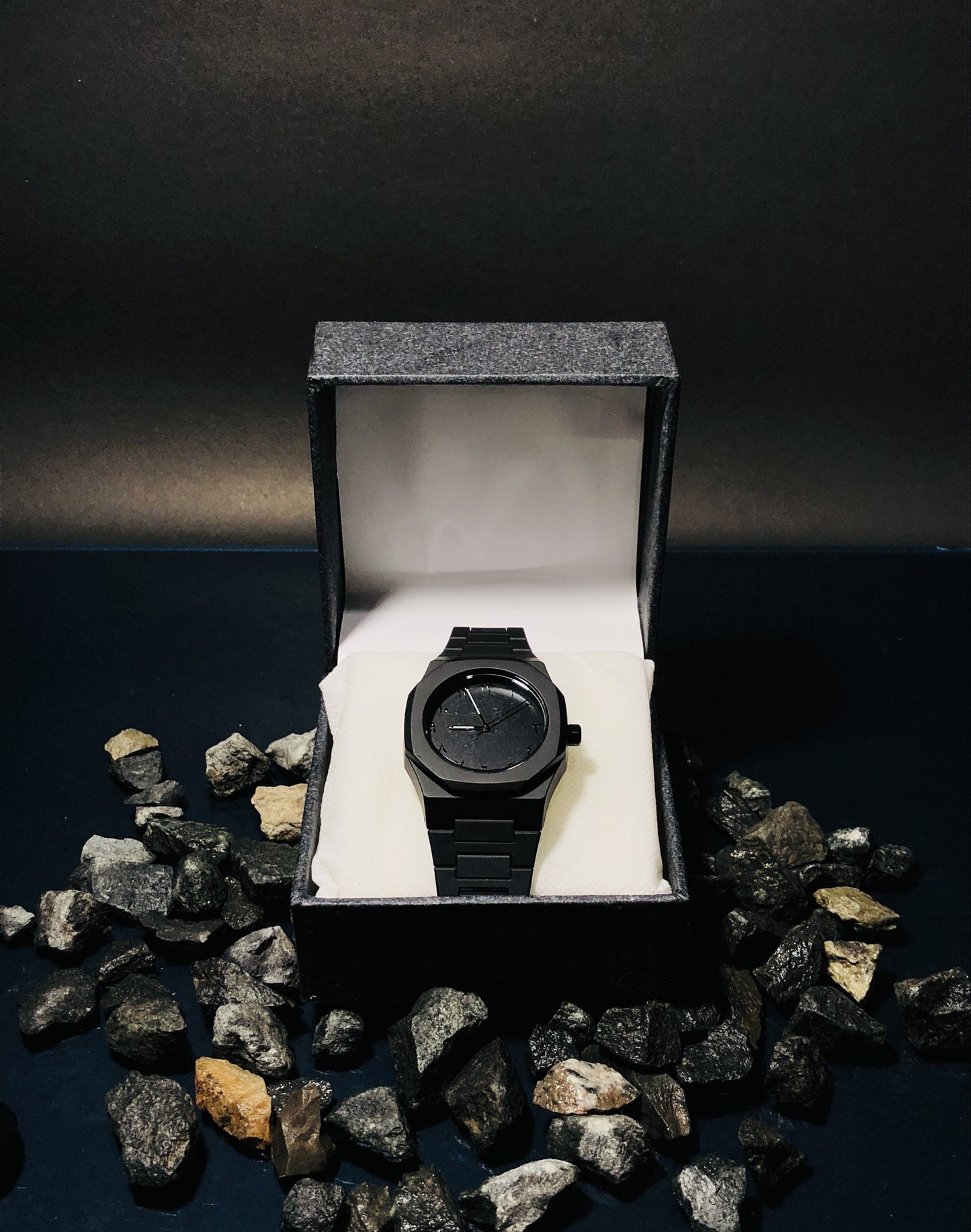 Aura Watch - Black Arabic