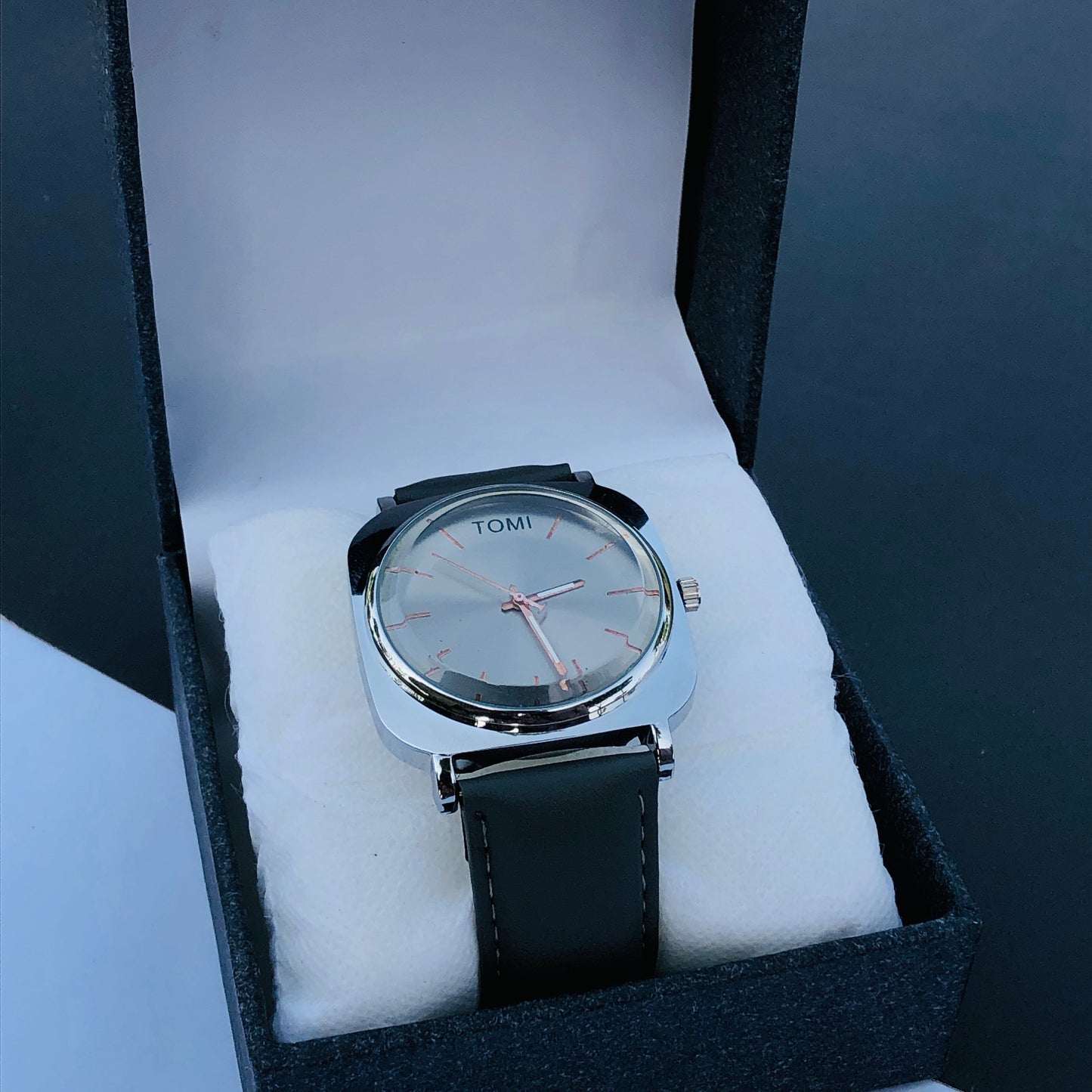 Tomi Watch Series β Business Class